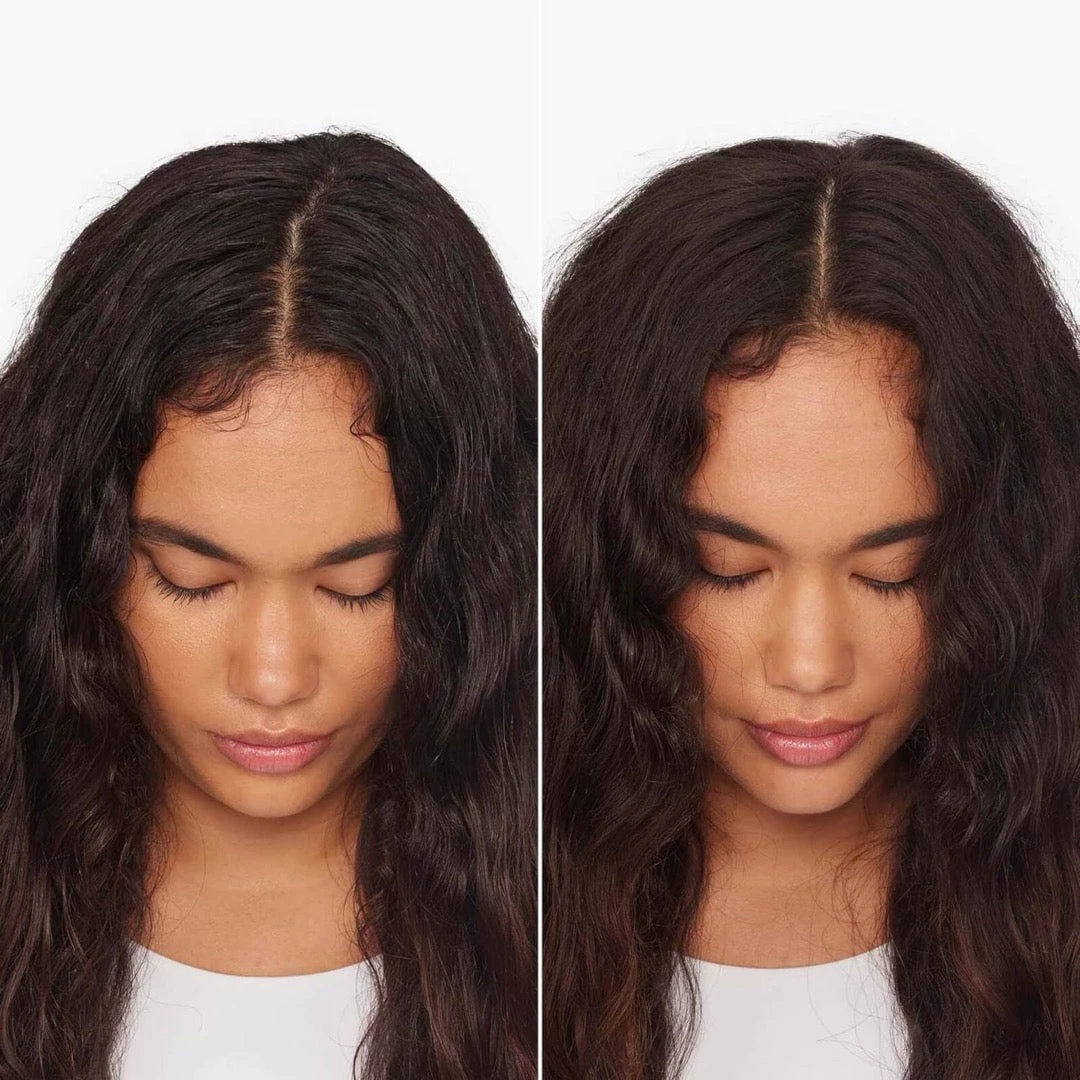 Olaplex No.4D Clean Volume Detox Dry Shampoo 6 Olaplex No.4D Clean Volume Detox Dry Shampoo - Image 4