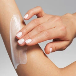 NeoStrata Lotion Plus -Cosmetic Care Store F30155R alt3