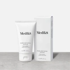 Medik8 Pore Refining Scrub -Cosmetic Care Store PoreRefiningScrub WithCarton GreyBackground 2000x2000 1