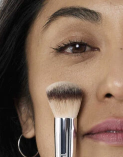 Et Al. Buffing Brush -Cosmetic Care Store R BRSH20 BUFFING 20BRUSH 2FEA R BRSH20 BUFFINGBRUSH 03 58368.1681721104