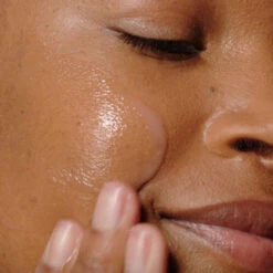 Dermalogica Liquid Peelfoliant 9 Dermalogica Liquid Peelfoliant -Cosmetic Care Store liquid peelfoliant model apply