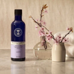 Neal's Yard Remedies Rejuvenating Frankincense Toner -Cosmetic Care Store neals yard remedies rejuvenating frankincense toner 200ml 37336978555100 1800x1800 7092dbdc 811c 4680 8227 ab0aad371a79